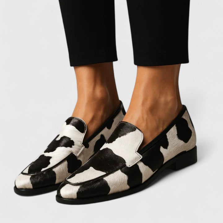 Quinzee Women's Slip On Printed Loafers, view 1