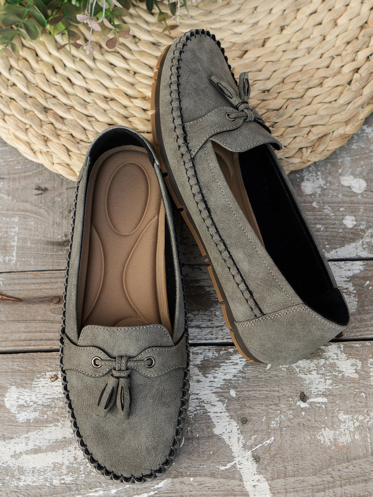 Lisa Women's Slip On Bow Detail Flat Shoes, view 9