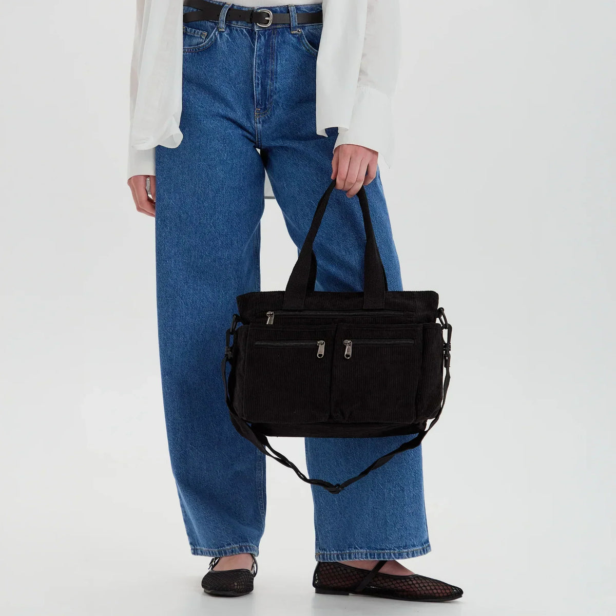 Kanna Women's Corduroy Crossbody Bag, view 31