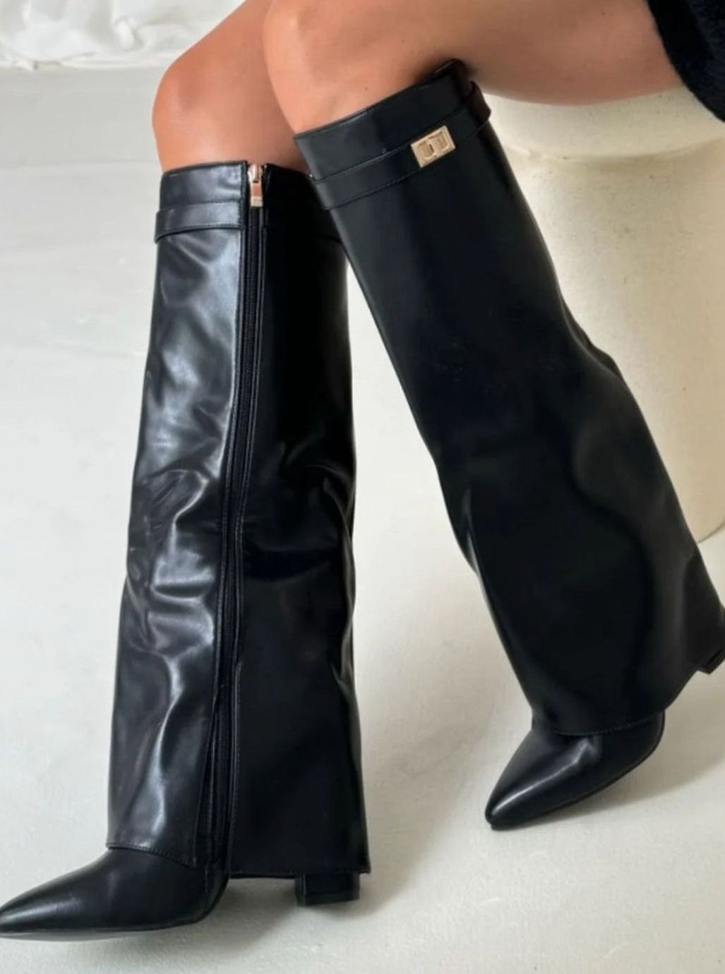 Juno Women's Suede Pointed Toe Gold Tone Buckle Thigh High Boots, view 14