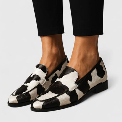Quinzee Women's Slip On Printed Loafers, view 1