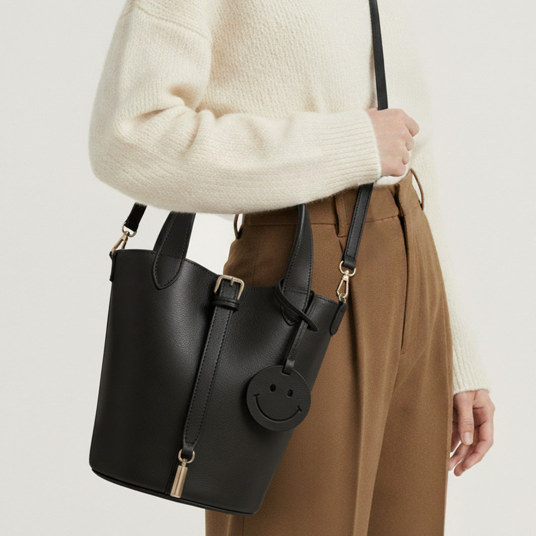 Clara Women's Smile Detail Handbag, view 4