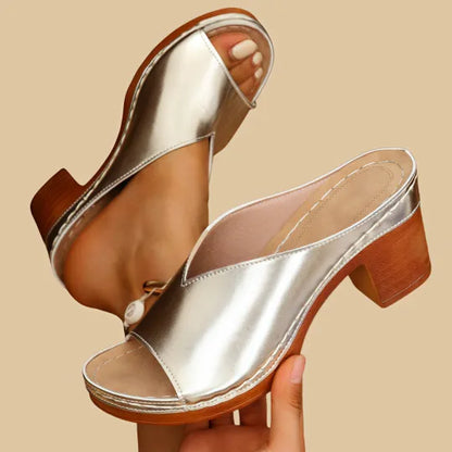Una Women's Chunky Block Heel Buckle Sandals, view 5