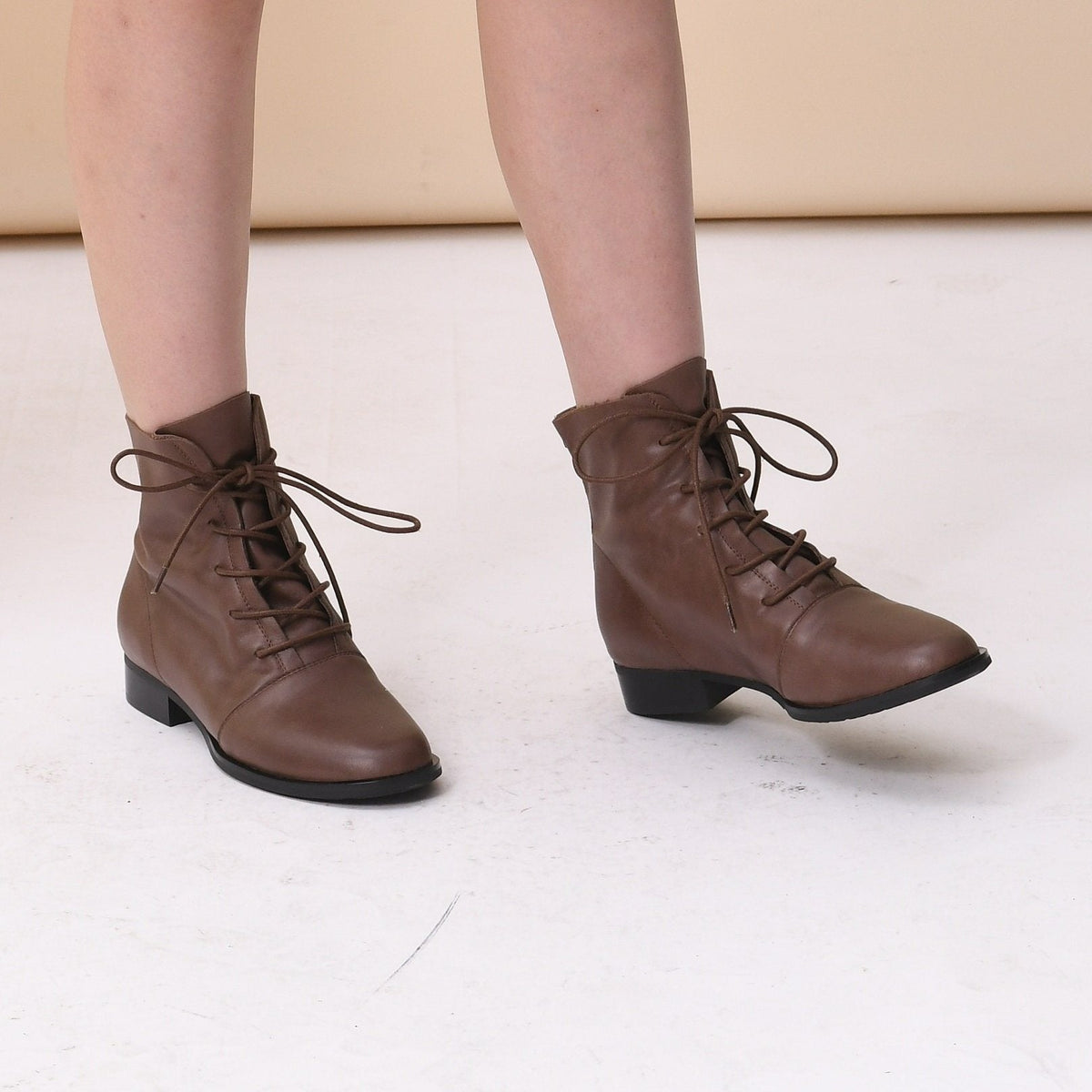 Nell Women's Retro Lace Up Leather Ankle Boots, view 4