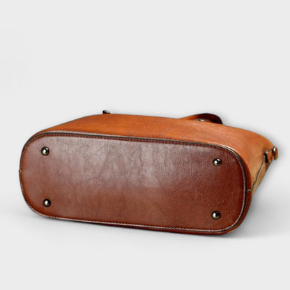 Loria Women's Minimalist Shoulder Bag, view 6