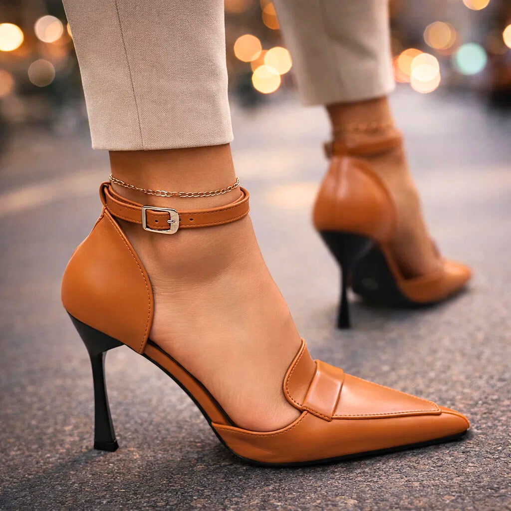 Elowen Women's Pointed Toe Leather Court Shoes, view 1