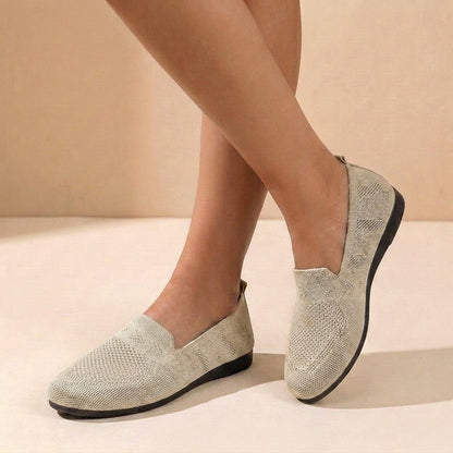 Margot Women's Knit Round Toe Flat Shoes, view 3