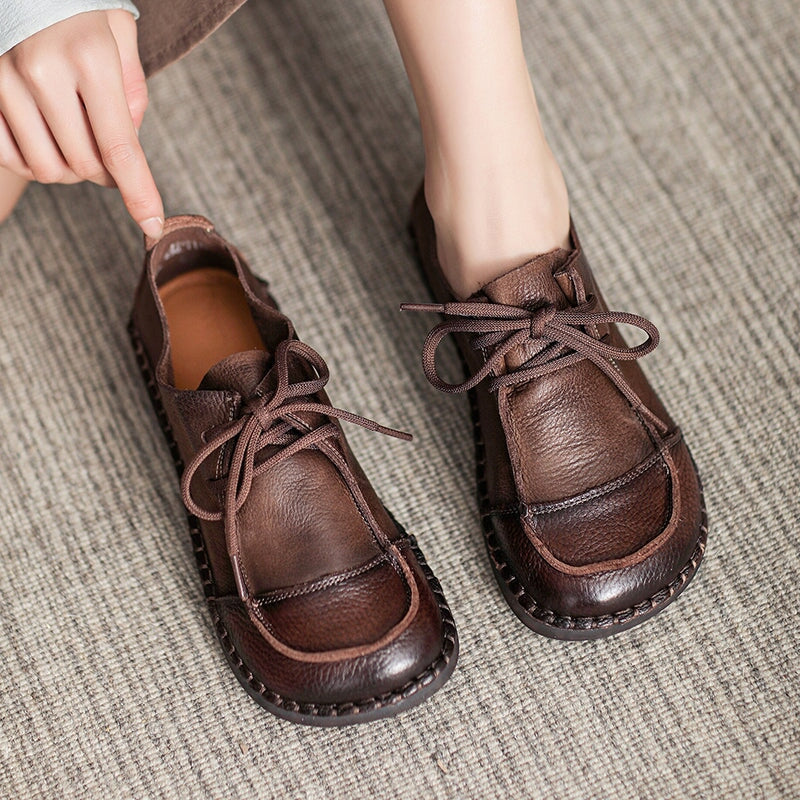 Lucy Women's Leather Flat Oxford Shoes, view 2