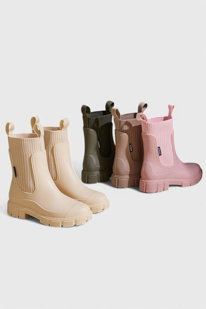 Poppy Women's Ribbed Pull On Chelsea Boots, view 14