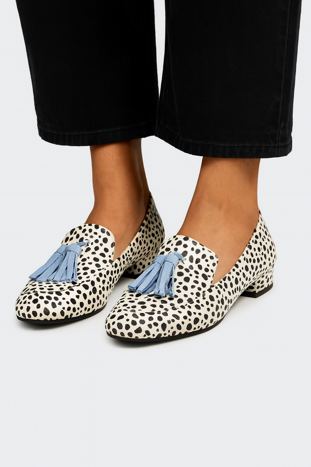 Isa Women's Tassel Print Slip On Loafers, view 1