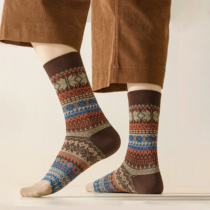Pippa Women's Floral Cotton Blend Slouch Socks, view 7